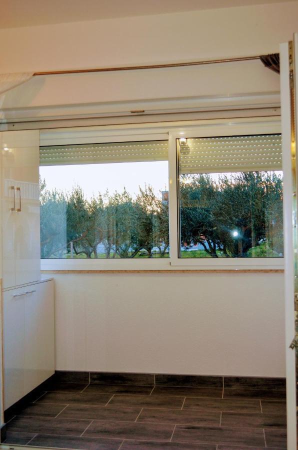 Mihaela Studio Apartmans 150M Near The Beach Kaštela المظهر الخارجي الصورة