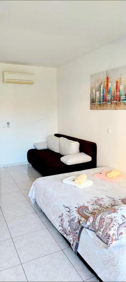Mihaela Studio Apartmans 150M Near The Beach Kaštela المظهر الخارجي الصورة